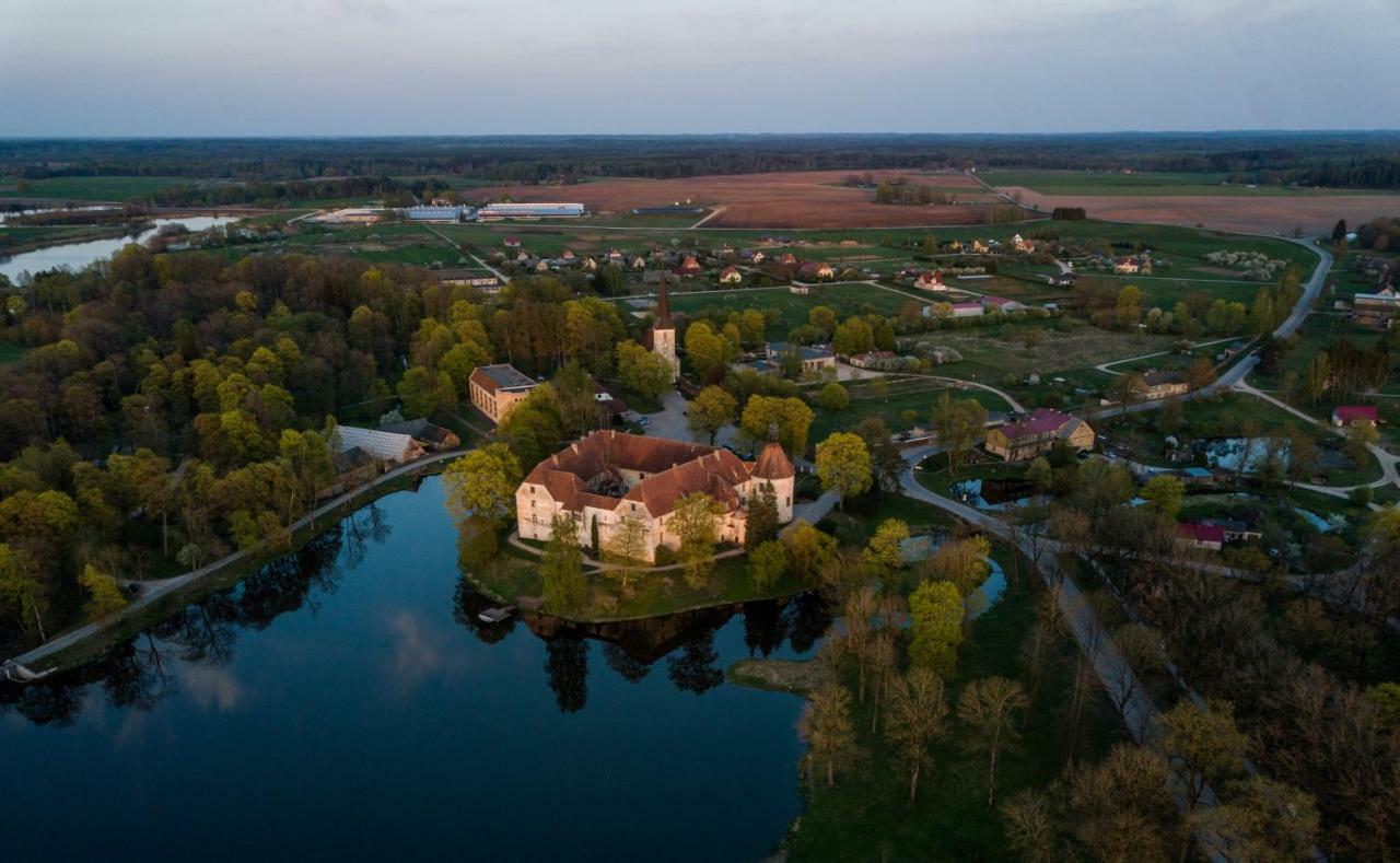 Jaunpils Castle Hotel Exterior foto